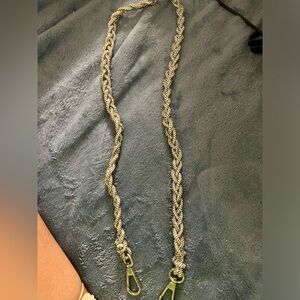 Chain strap